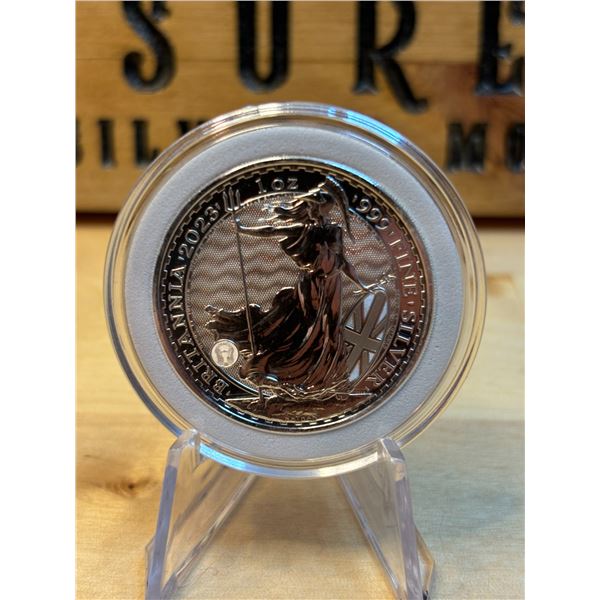 Lot 33-1) 1 oz Britannia 2023 silver