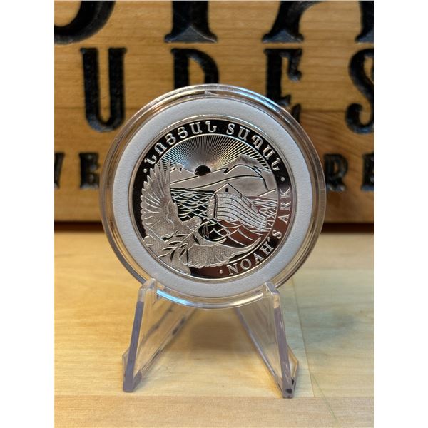 Lot 48-1) 1 oz Noah's Ark silver Coin