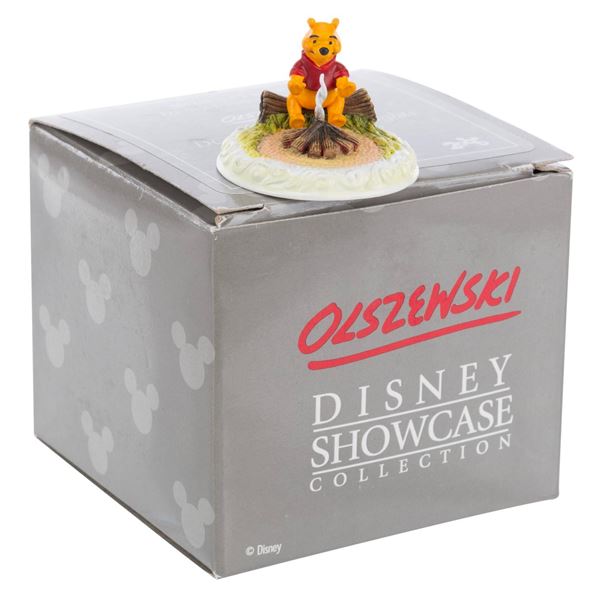 An Olszewski "Fireside Thoughts" Winnie the Pooh Figurine.