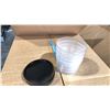 Image 2 : 2 BOXES OF DISPOSABLE CUPS AND LIDS