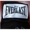 Image 2 : FLOYD MAYWEATHER JR SIGNED BOXING GLOVE BECKETT COA