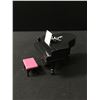 Image 1 : JAMIE FOXX SIGNED MINI PIANO WORLD AUTOS COA