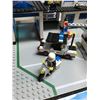 Image 3 : COMPLETE VINTAGE LEGO 6384 POLICE STATION