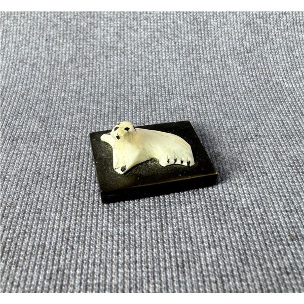 Alaskan Inuit Eskimo Carved Seal