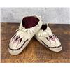 Image 1 : Native American Indian Beaded Moccasins