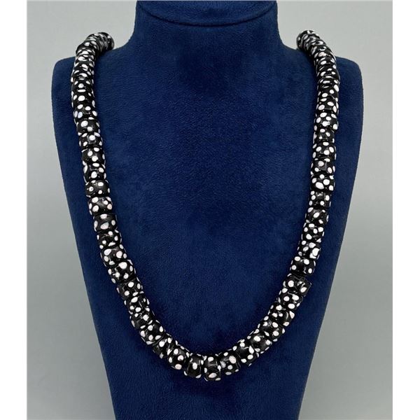 Native American Indian Trade Beads Skunk