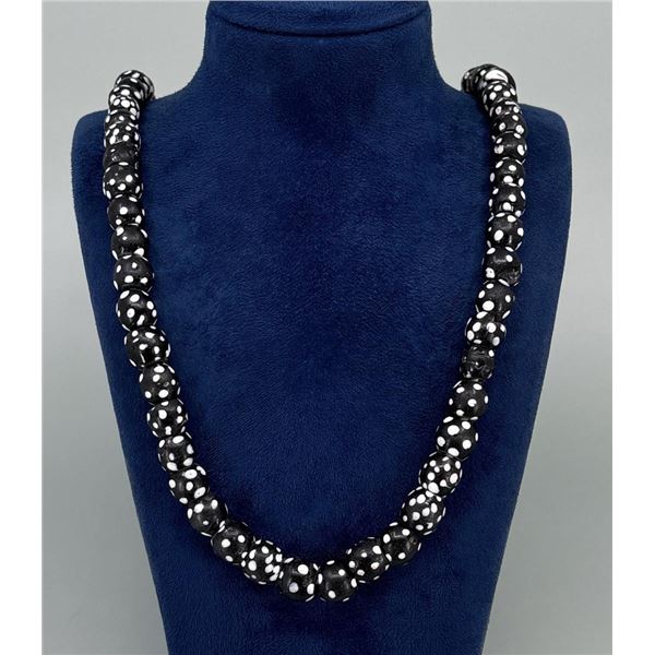 Native American Indian Trade Beads Skunk