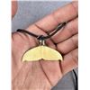 Image 3 : Alaskan Inuit Eskimo Whale Tail Necklace