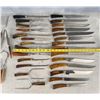 Image 5 : Collection of Bakelite Handle Carving Knives