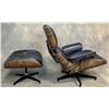 Image 3 : Eames Herman Miller Lounge Chair and Ottoman
