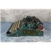 Image 7 : Smith Corona Green No 4 Portable Typewriter