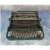 Image 8 : Smith Corona Green No 4 Portable Typewriter