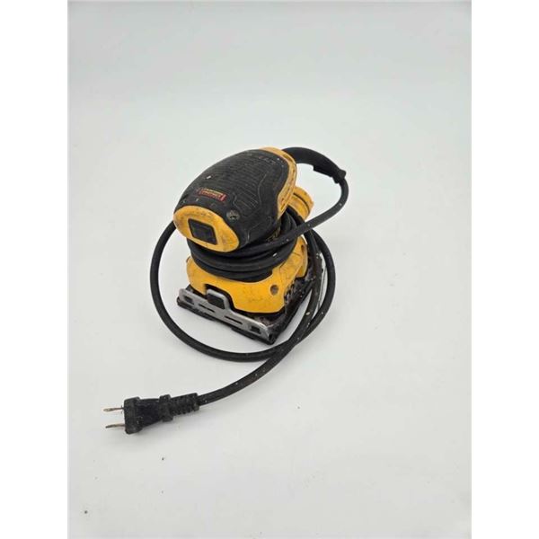 Dewalt palm sander