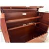 Image 2 : COFFRE DE CHANTIER CRESCENT JOBOX 74"x33"x63" MOD. 2- 685990 - 01