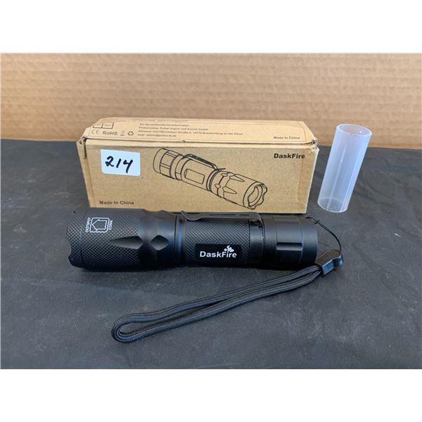 Dask Fire Black 10 Watt Flashlight Model F-LD023