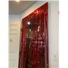 Image 2 : Pack Of 4 Red Sparkly Doorway Hanging Party Curtain