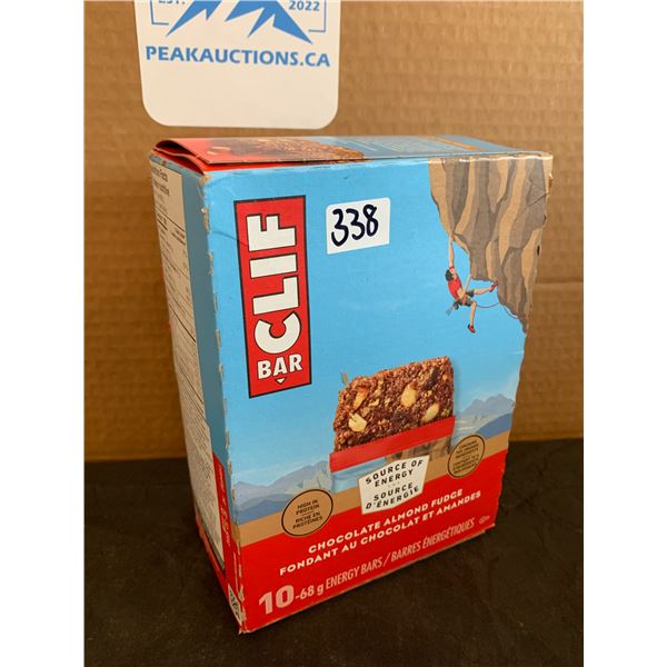 Clif Bar Chocolate Almond Fudge 10x68g Energy Bars (Best Before Oct 2025)