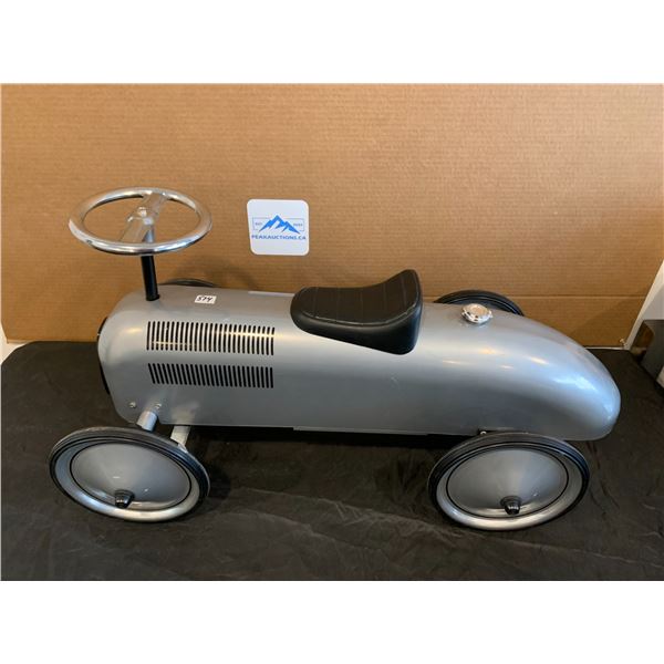 Kids Metal Ride-on Car - Front Suspension Needs Fixing