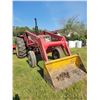 Image 3 : IHC 674 Diesel Tractor c/w loader, 3 pt, Aux hyds, 3634 hrs., SN. 127053TY, good running condition