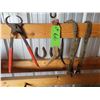 Image 1 : Hoof clippers, toe straps & hay hook