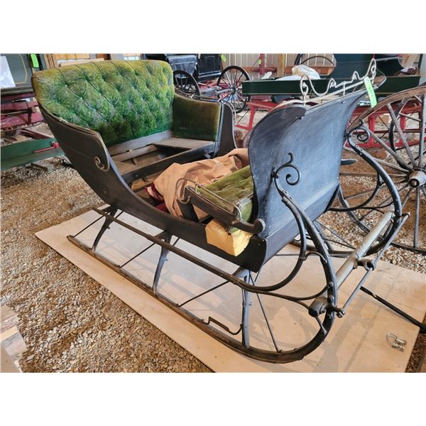 McLaughlin 2 Seater sleigh cutter, draw mount on south wall