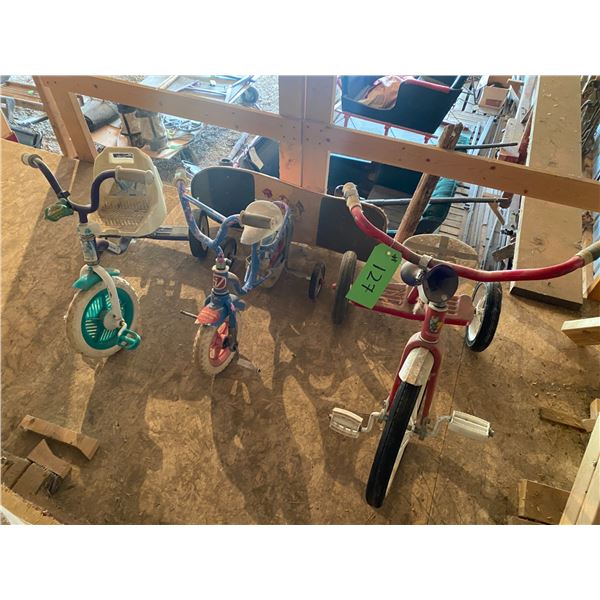 3 Children's Bicycles & Skate Board