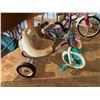 Image 5 : 3 Children's Bicycles & Skate Board