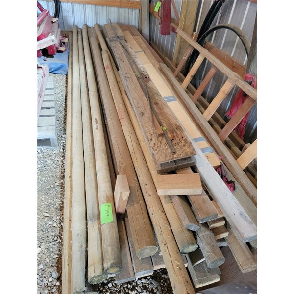 Large qty of misc. lumber, c/w 3in.x6ft Rd posts