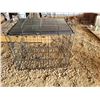 Image 1 : Dog kennel, approx. 21in. x 24in.