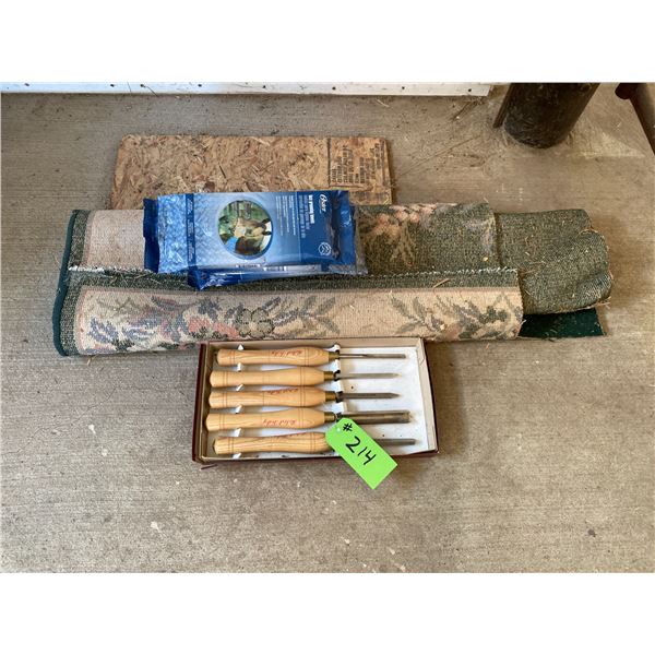 Wood chisels, rug & grooming towels