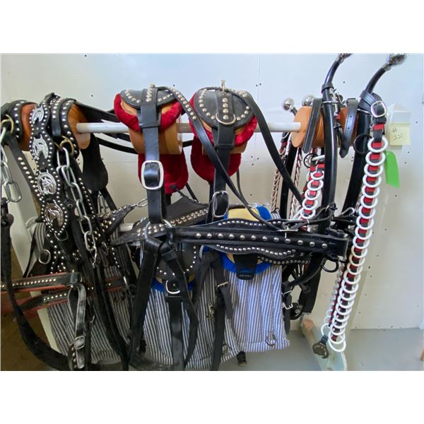 Fancy complete harnesses, collar pads, sweat pads, harness spreader & stand