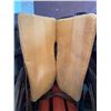 Image 8 : Western roping saddle, 14in. Seat c/w stand & saddle bags