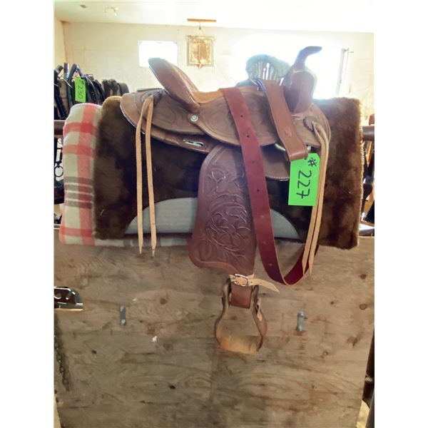 Brand new kids saddle, 13in. & pad