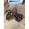 Image 2 : English saddle c/w pad