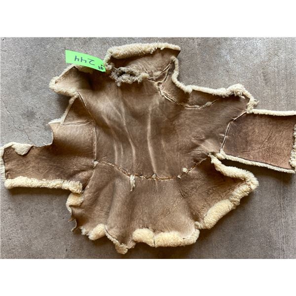 Deer skin English saddle blanket