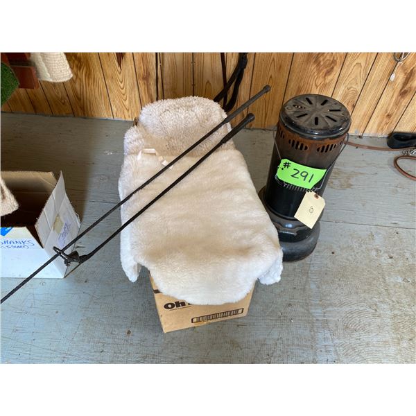 Heater, 2- whips, saddle blanket & covers