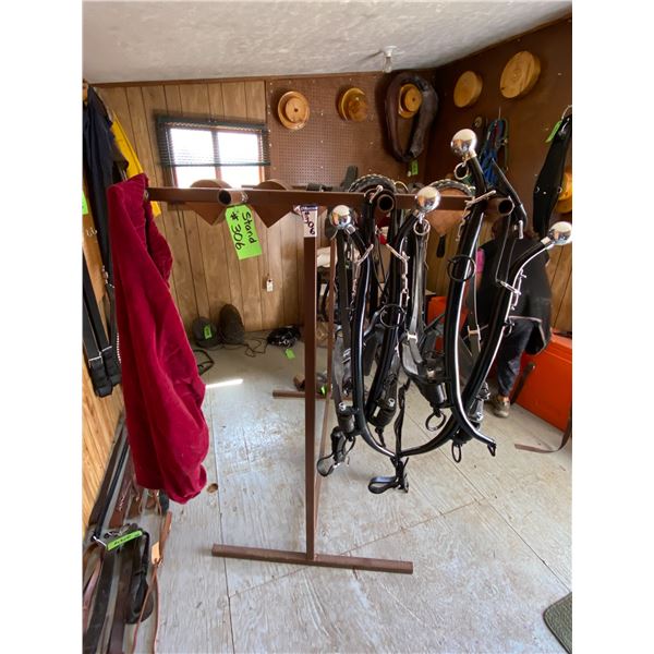 Metal harness stand