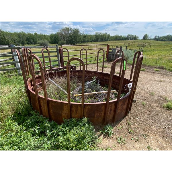 Round bale feeder