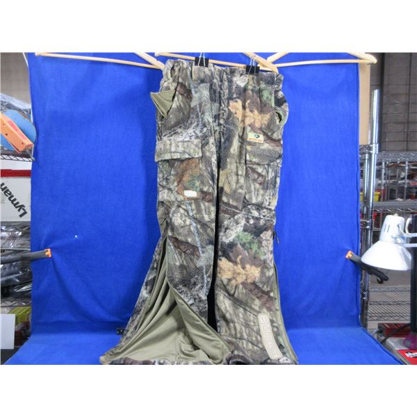 Engineered Hunting Gear Mossy Oak Camo Pants - Size XL
