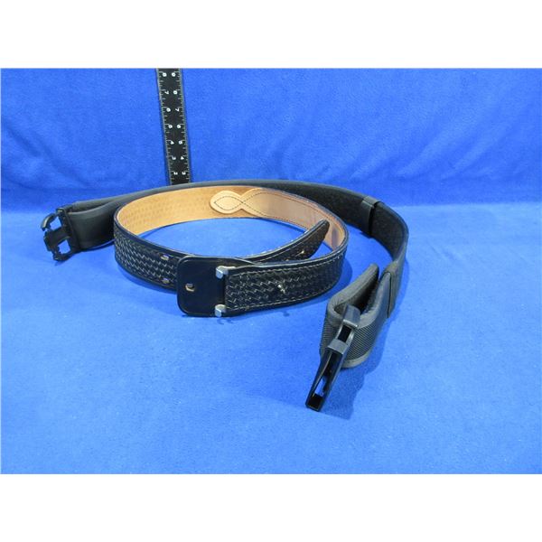 2 Duty Belts - Bianchi Medium and Leather DeSantis 36
