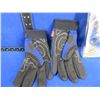 Image 2 : NEW - BDG (Bob Dale Gloves) - 2 Pairs - Size Med & Large