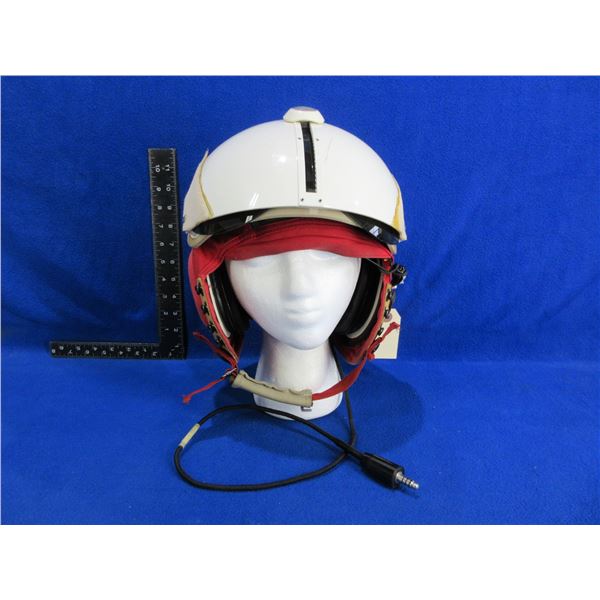 Gentex Corporation Canadian Flight Helmet No. 411, Large