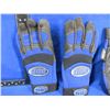 Image 2 : NEW - BDG (Bob Dale Gloves) - 2 Pairs - Size Med & Large