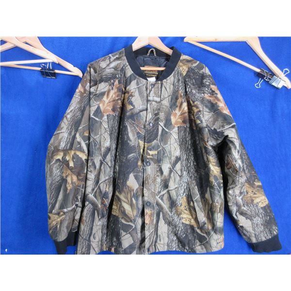 Stearns Dry Wear Realtree Hardwoods Camo Jacket