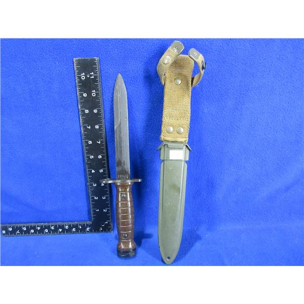 Italian M1 Carbine Bayonet with Scabbard - Ser. # 110430