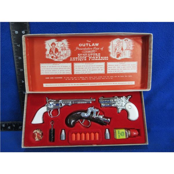 Vintage BCM Co. (Derby) "The Outlaw" Toy Cap Guns