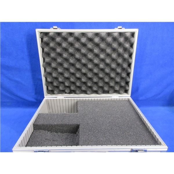 Aluminum Hard Case with Foam - 18" x 13" x 6" - No Keys
