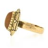 Image 5 : Vintage 14k Yellow Gold Oval Cabochon Jelly Opal Textured Open Work Platter Ring