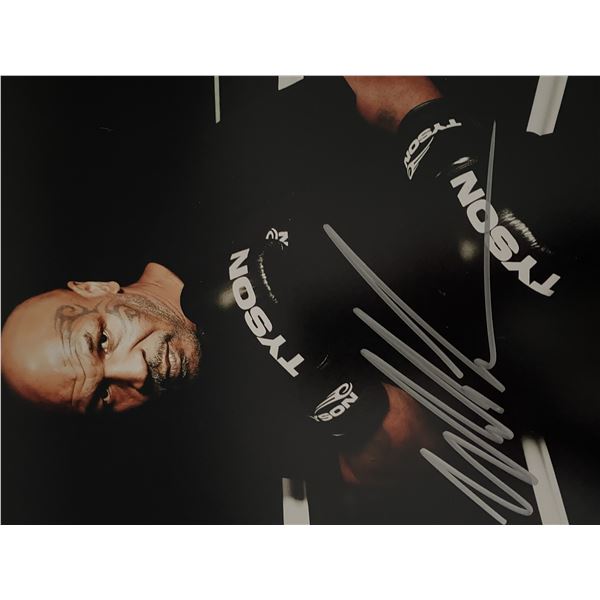 Boxing Champion Mike Tyson signed photo
