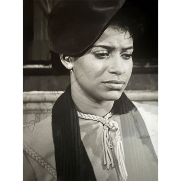 Debbie Allen signed photo